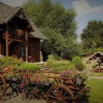 Domy Konesera 펜션 Trzcin