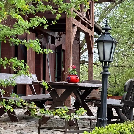 Konesera Дом отдыха Trzcin